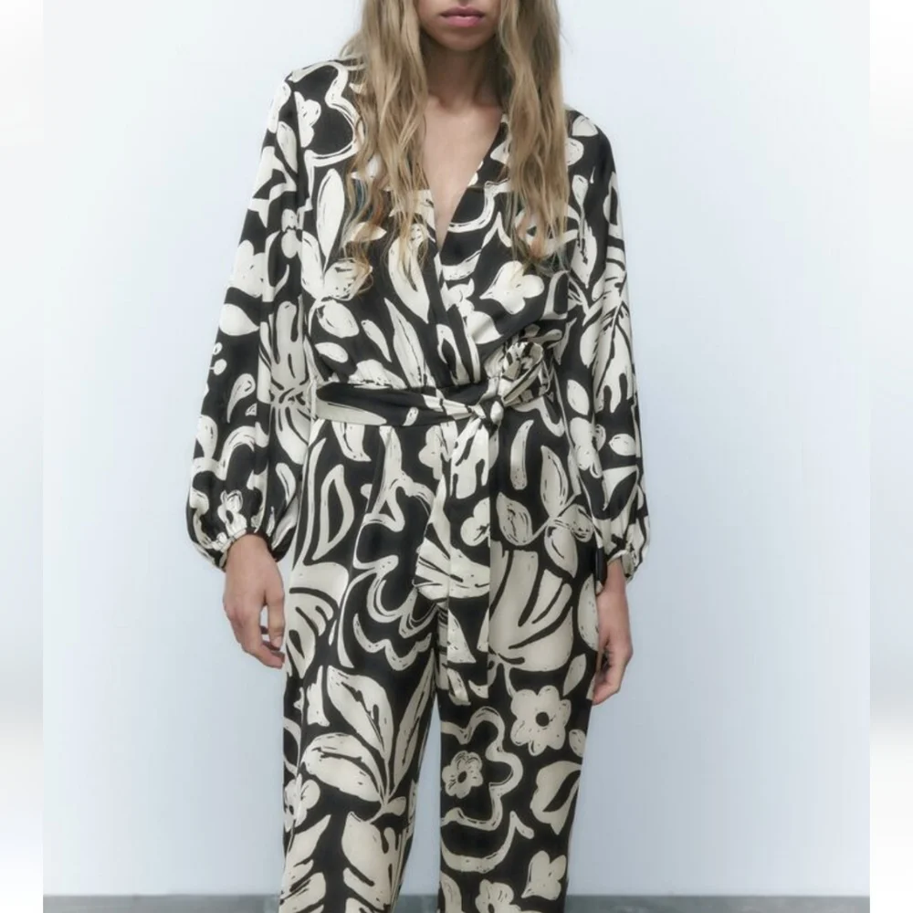 ZARA * SATIN LONG PRINT JUMPSUIT - Picture 3 of 11